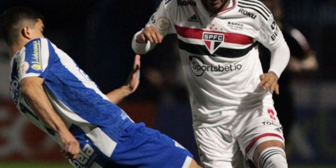 São Paulo perde pênalti e chance de liderança em empate com o Avaí