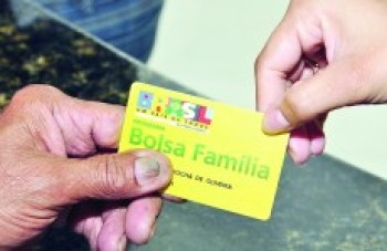 Secretaria realiza mutirão de cadastro do Bola Família