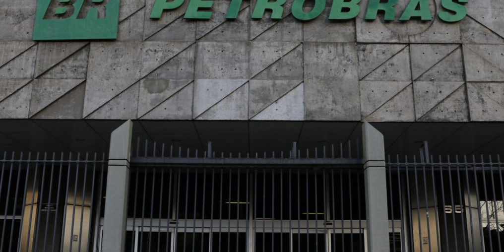 Petrobras eleva em 11,4% preço médio da querosene de aviação
