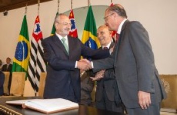 Nalini assume Secretaria da Educação