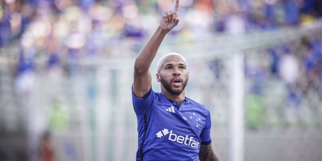 Cruzeiro derrota Santos e emenda três vitórias seguidas no Brasileirão