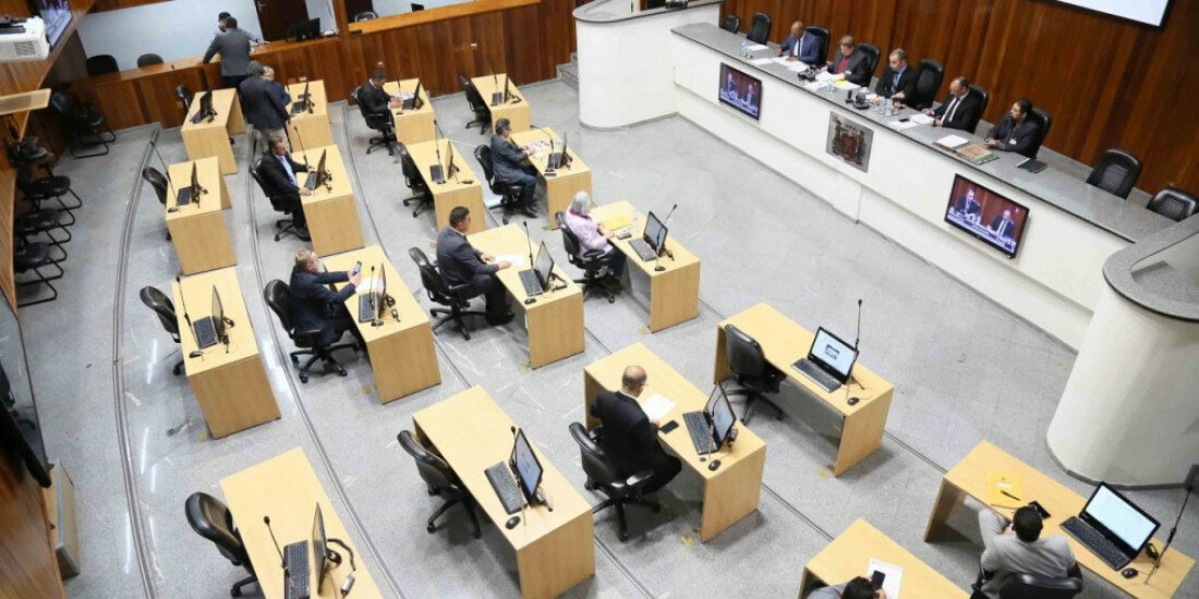 Vereadores solicitam ações para transporte e segurança