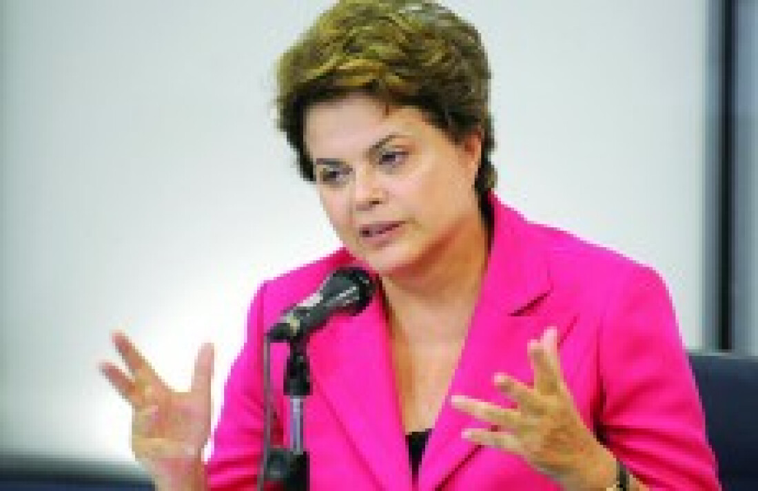 Dilma pede ajuda para combater a dengue