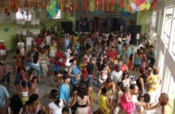 Vila Santista prepara seu tradicional baile de salão