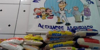 Campanha "Todos contra o frio" arrecada roupas