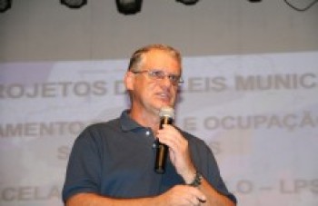 Minuta do projeto das leis sobre uso e ocupação do solo é assinada