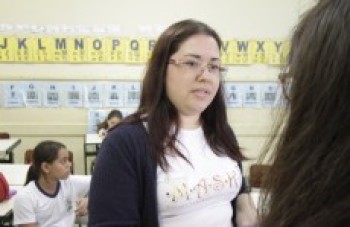 "Walt, o Jornal da Criançada" leva informação em forma de entretenimento a alunos e educadores