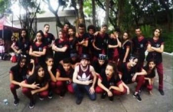 Alunos de Ferraz vencem festival