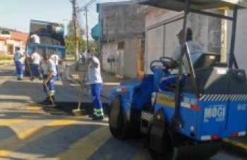 Força Tarefa faz manutenção nos bairros da Divisa