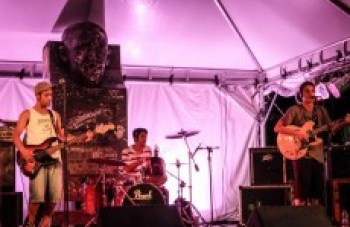 Suzano recebe evento de rock "Zunido Atômico"