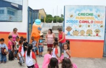 Mais de 38 mil alunos da rede municipal retornam às aulas