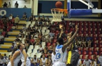 Shamell faz história, mas Mogi é derrotado