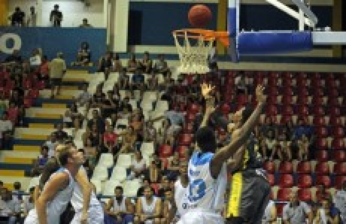 Shamell faz história, mas Mogi é derrotado