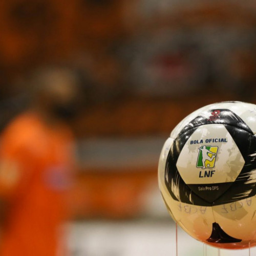 Ginásio recebe partida final do futsal amador