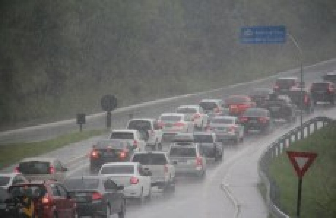 Mogi-Bertioga deve receber mais de 88 mil veículos no feriado