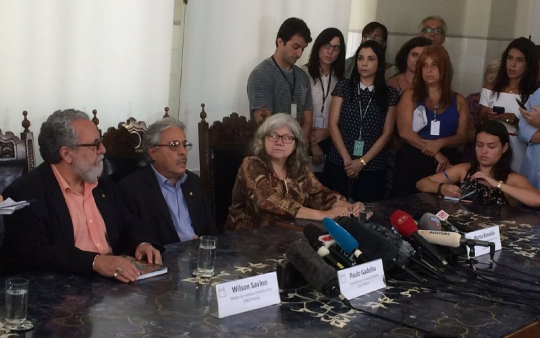 Fiocruz desconfia de que vírus zika possa ser transmitido pela saliva
