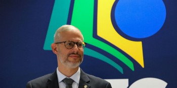 Brasil poderá ter “maior banco de dados sobre ensino”, diz ministro