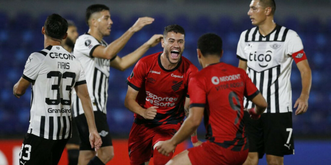 Libertadores: Athletico bate Libertad para manter liderança do Grupo G