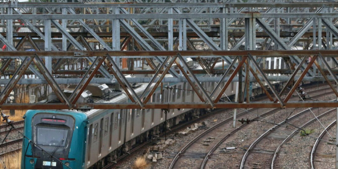 Especialistas veem falta de transparência em crise dos trens no Rio