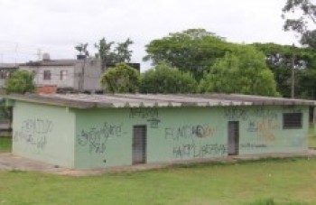 Vila Jundiaí tem espaço depredado