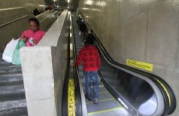 Acesso à estação de trem em Ferraz