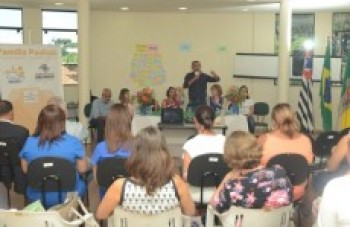 Família Paulista beneficiará 10 bairros