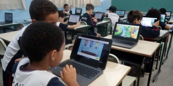 Alunos começam a ter aulas de computação