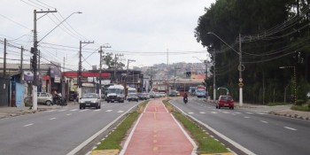 Prefeitura segue com obras viárias no município