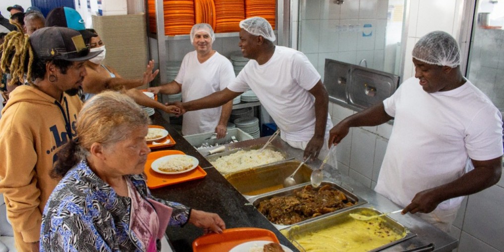 Bom Prato volta a funcionar no centro