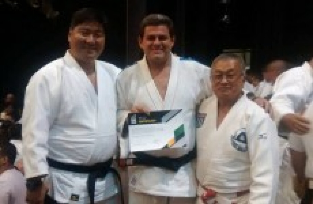 Árbitro do Judô Clube é promovido ao 4º Dan