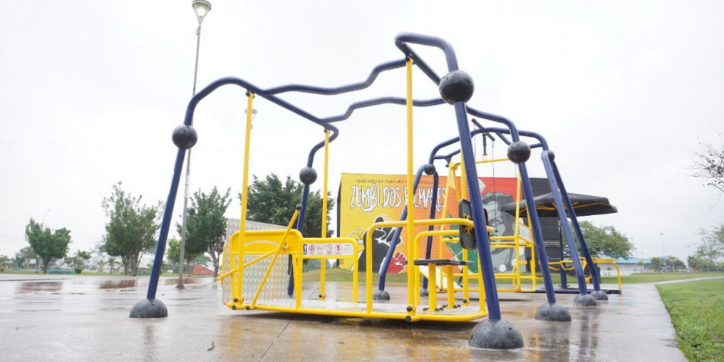 Parque recebe academia adaptada a pessoas com deficiência