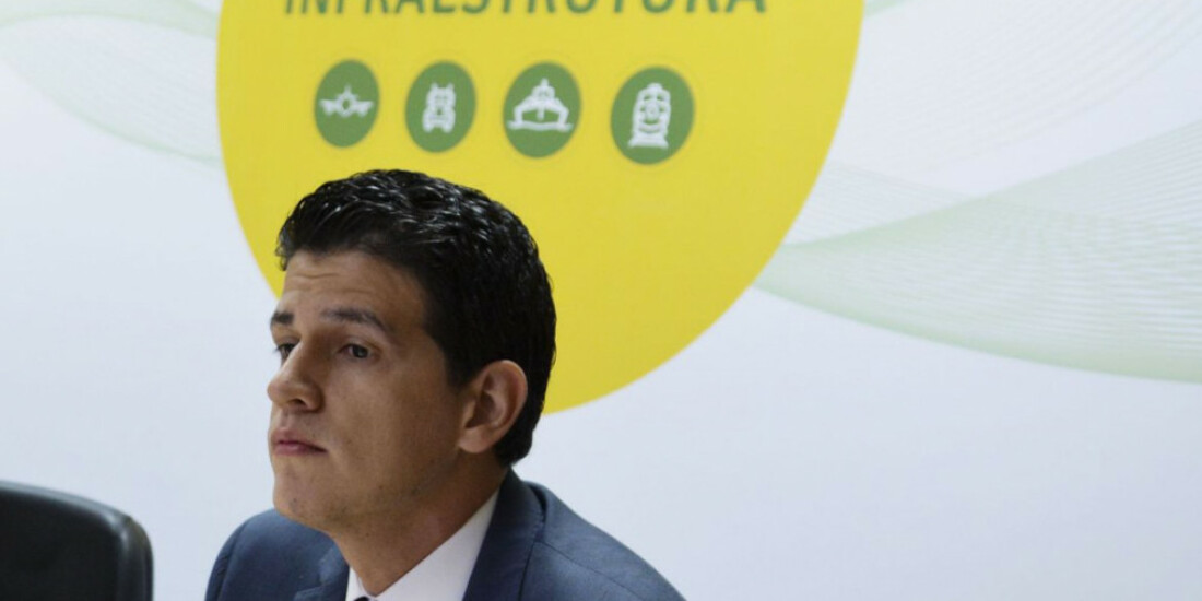 Infraestrutura lança campanha Maio Amarelo e exibe novo modelo de CNH