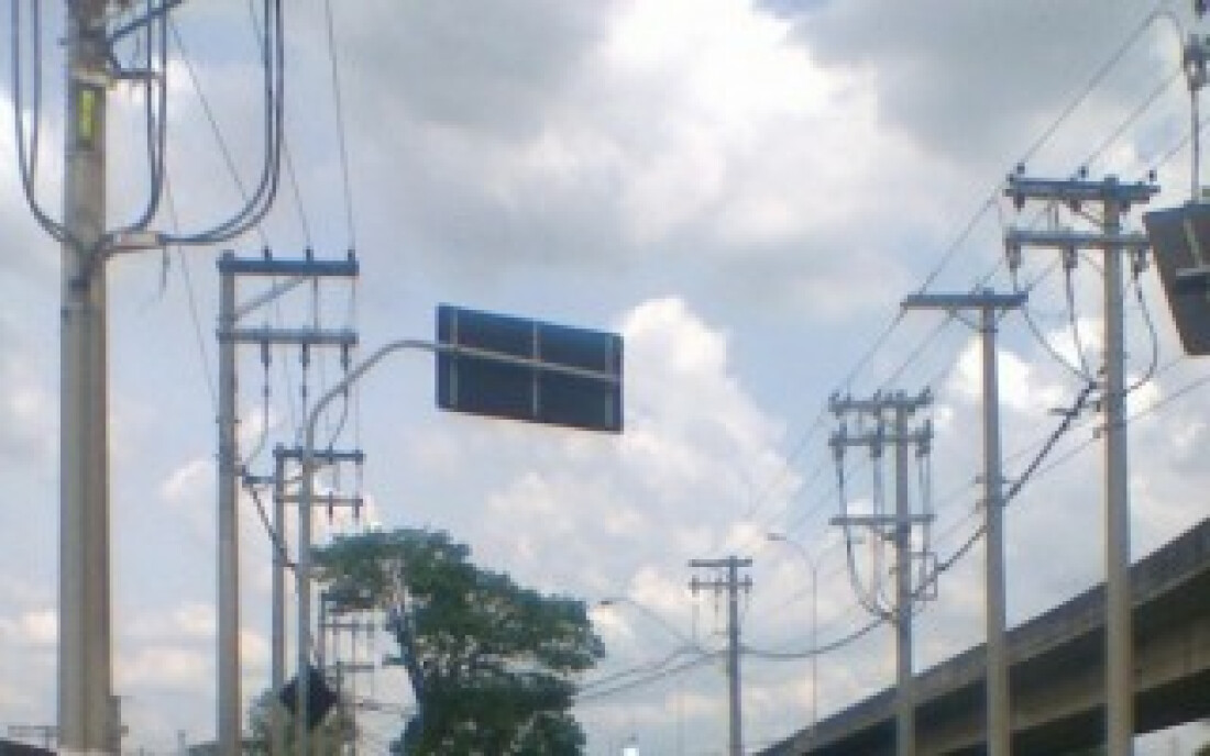 Homem morre ao pular de viaduto no centro de Suzano