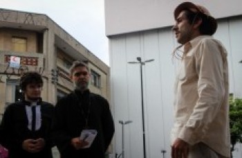 Cia. de Teatro 6 ocupa espaço público para dar vida a produção