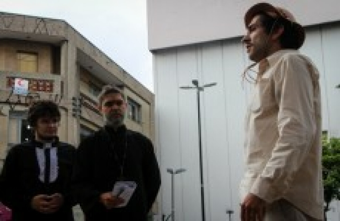 Cia. de Teatro 6 ocupa espaço público para dar vida a produção