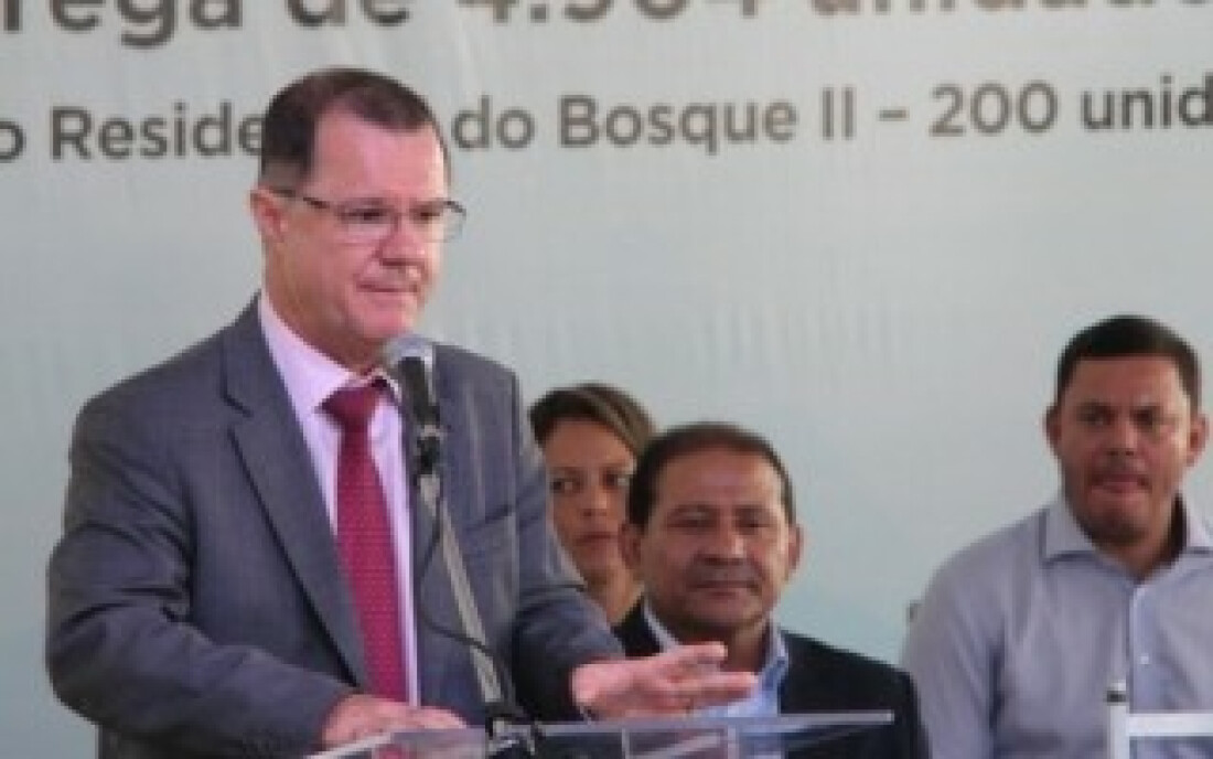 Presidente Dilma 'acompanha' entrega do Conjunto do Bosque