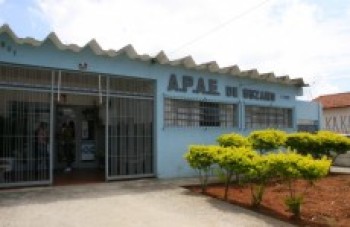 Apae vai reduzir atendimento de alunos a partir de segunda
