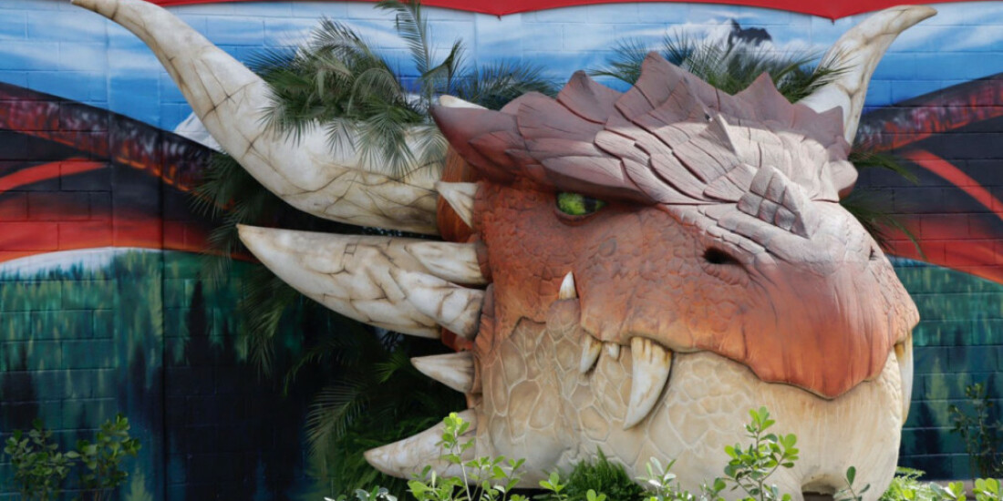 Parque Max Feffer passa a contar com escultura de cabeça de dragão