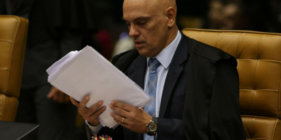Para Moraes, mesmo com indulto presidencial deputado fica inelegível