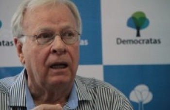 Estevam diz que Democratas ainda não decidiu candidato