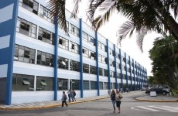 Dois concursos da prefeitura são suspensos pela Justiça