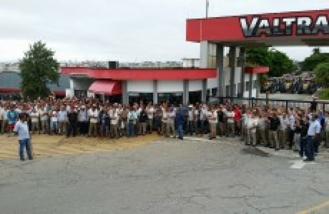Sindicato realiza assembleia para discutir PLR na Valtra