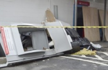 Prefeitura vistoria posto bancário após explosão