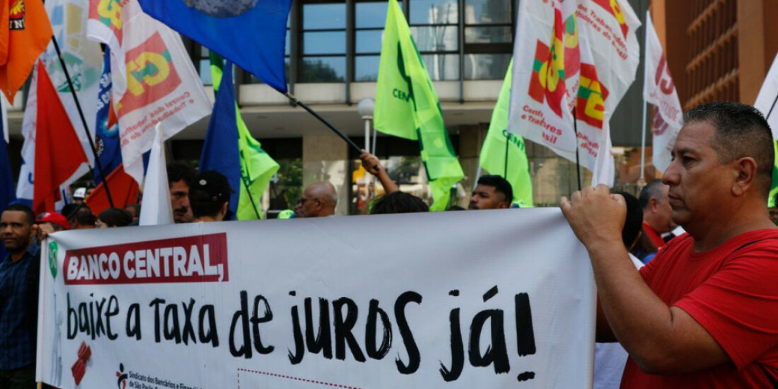 Centrais sindicais fazem atos por melhores condições de trabalho