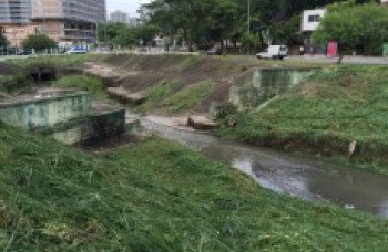 Prefeitura estuda sistema para combater enchentes