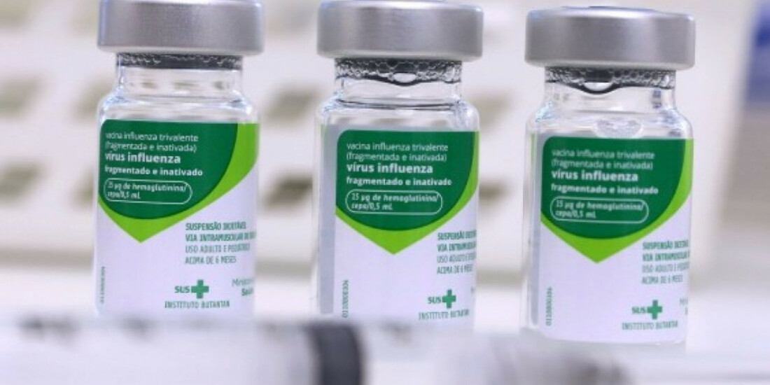 Vacinação contra gripe e Covid retorna amanhã