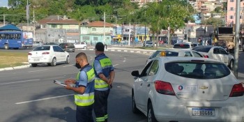 EMTU apreende 33 veículos irregulares na região