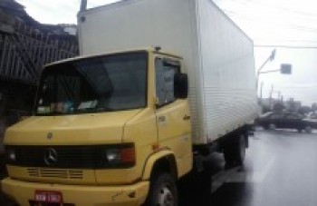 PM liberta vítimas de roubo e recupera caminhão e carga