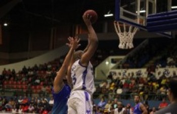 Mogi/Helbor vence mais uma em casa