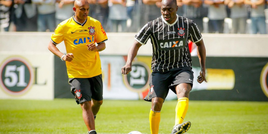 Após passar por cirurgia, ex-jogador Rincón segue em estado crítico